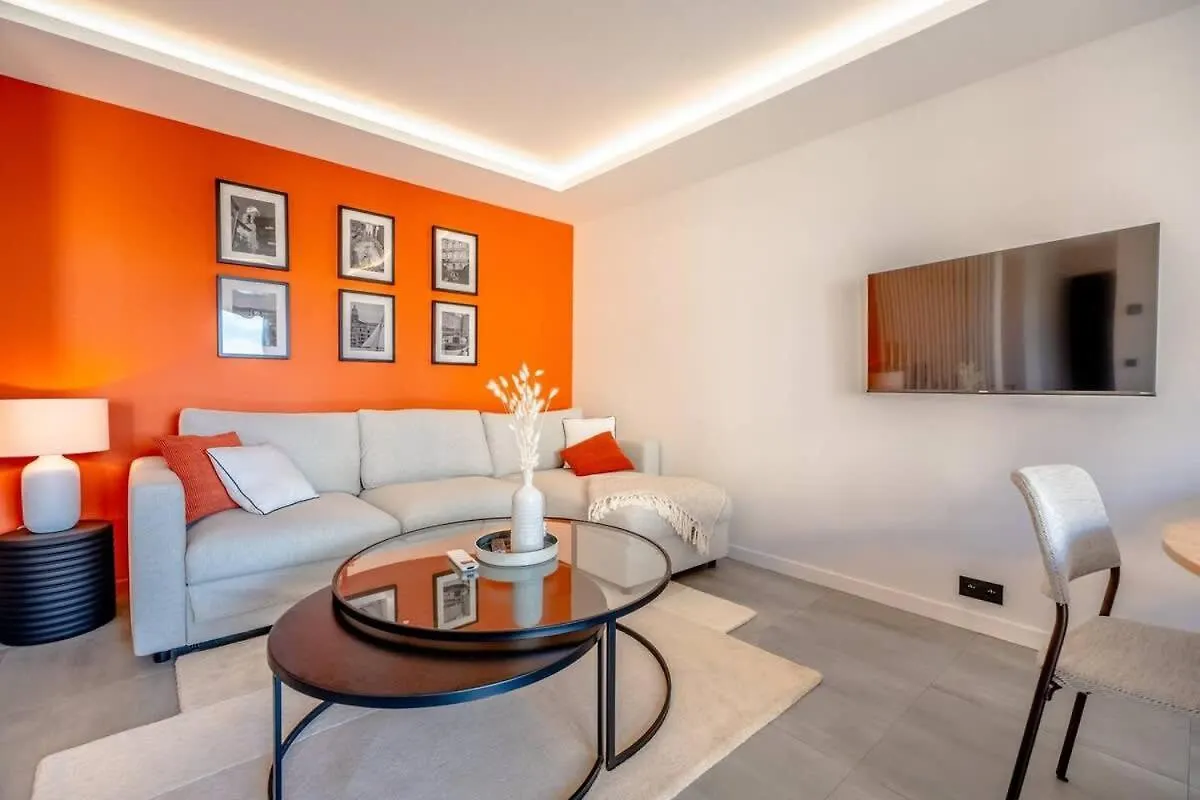 Appartement Entree De St-Tropez contacts